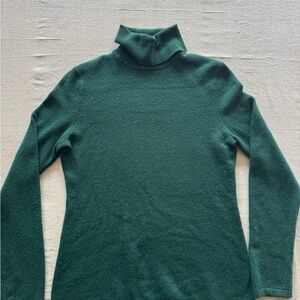 100% Cashmere Emerald Green Turtleneck Sweater